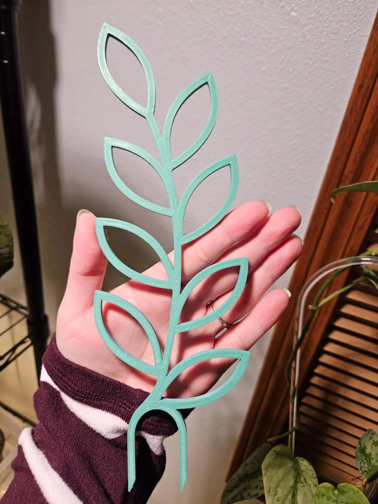 plant/Leaf trellis reversible blue and teal-1