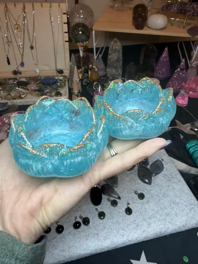 plant/blue and gold lotus bowl-0-thumbnail