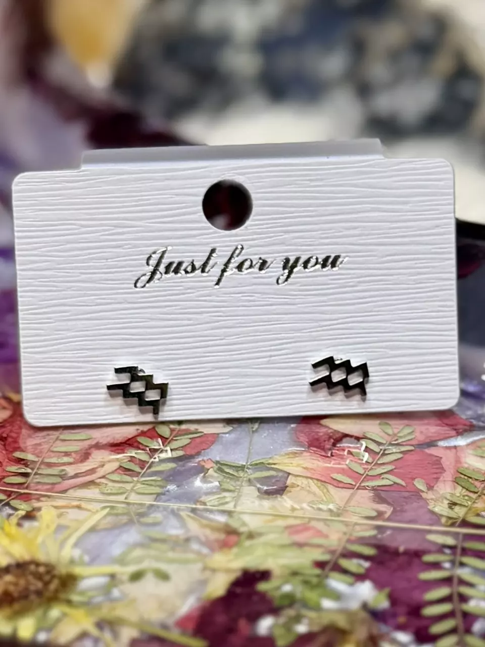 plant/Aquarius earrings-0