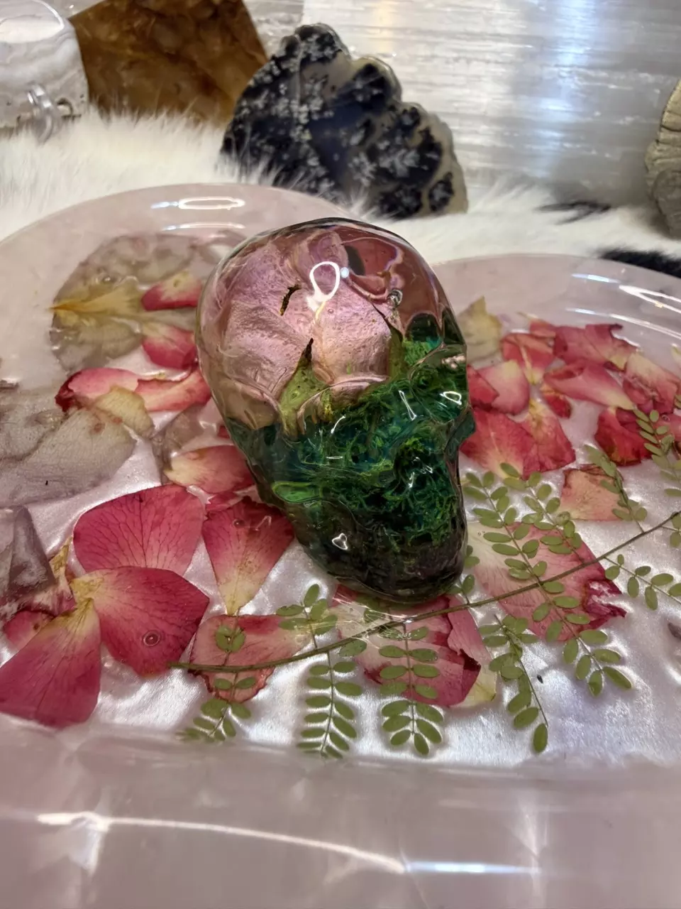 plant/Small skull paperweight-0