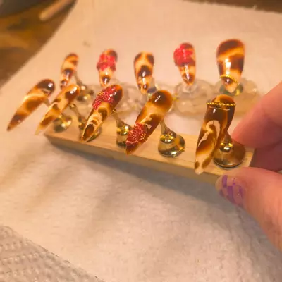 plant/Hand painted high quality pressons-2-thumbnail