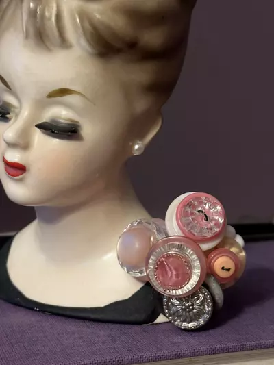 plant/icy pink button bouquet-1-thumbnail