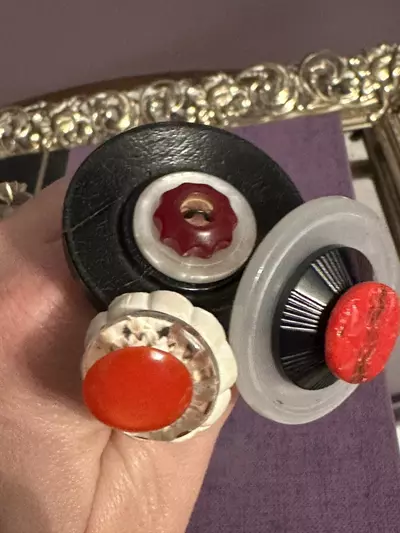 plant/Red, Black & White  Vintahe Button  Bouquet-1-thumbnail