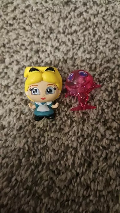 plant/DISNEY Doorables Alice and Angel-0-thumbnail