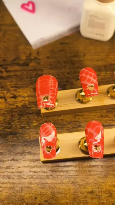 plant/Custom made pressons-0-thumbnail