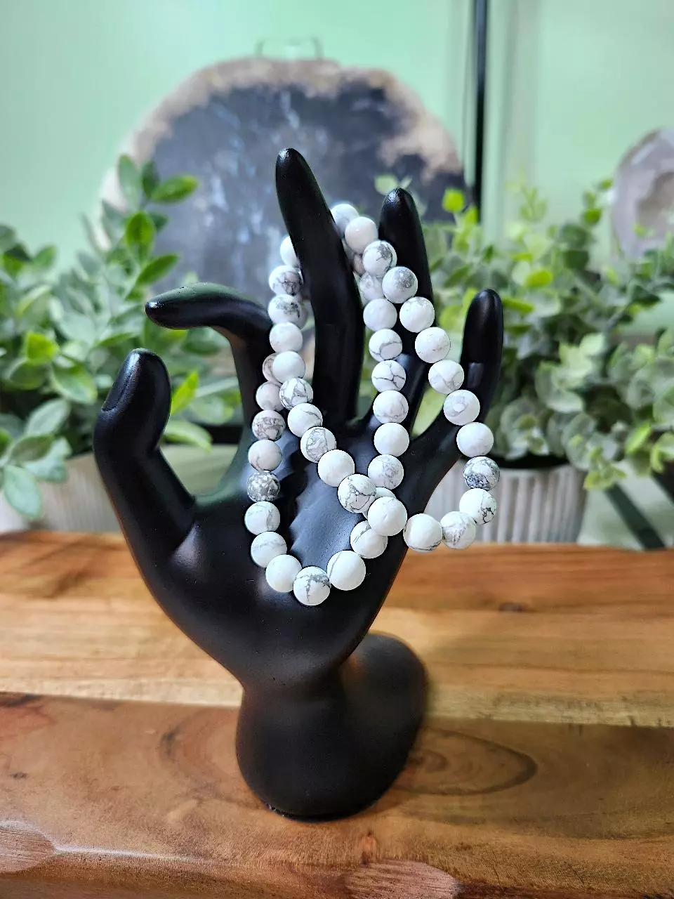 plant/Howlite bracelet 8mm 7"-0