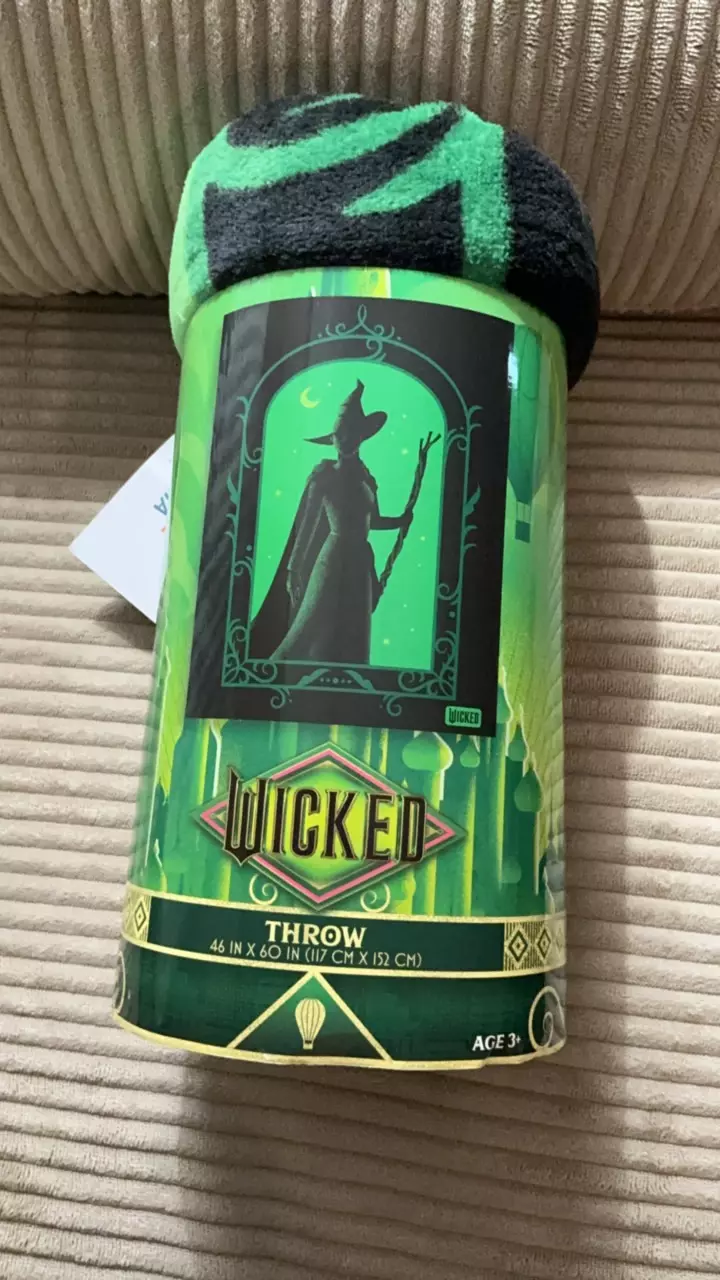 plant/Wicked Throw Blanket-0