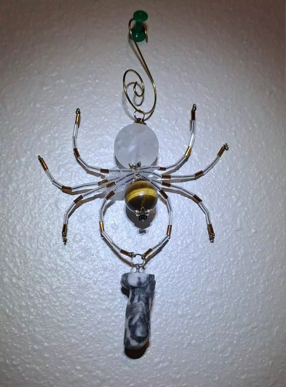 plant/Spider ornament w/ ding-0