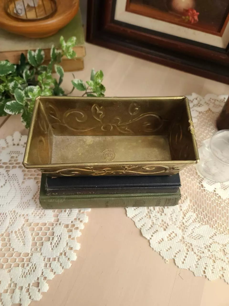 plant/Vintage Hosley Solid Brass Etched Planter-1