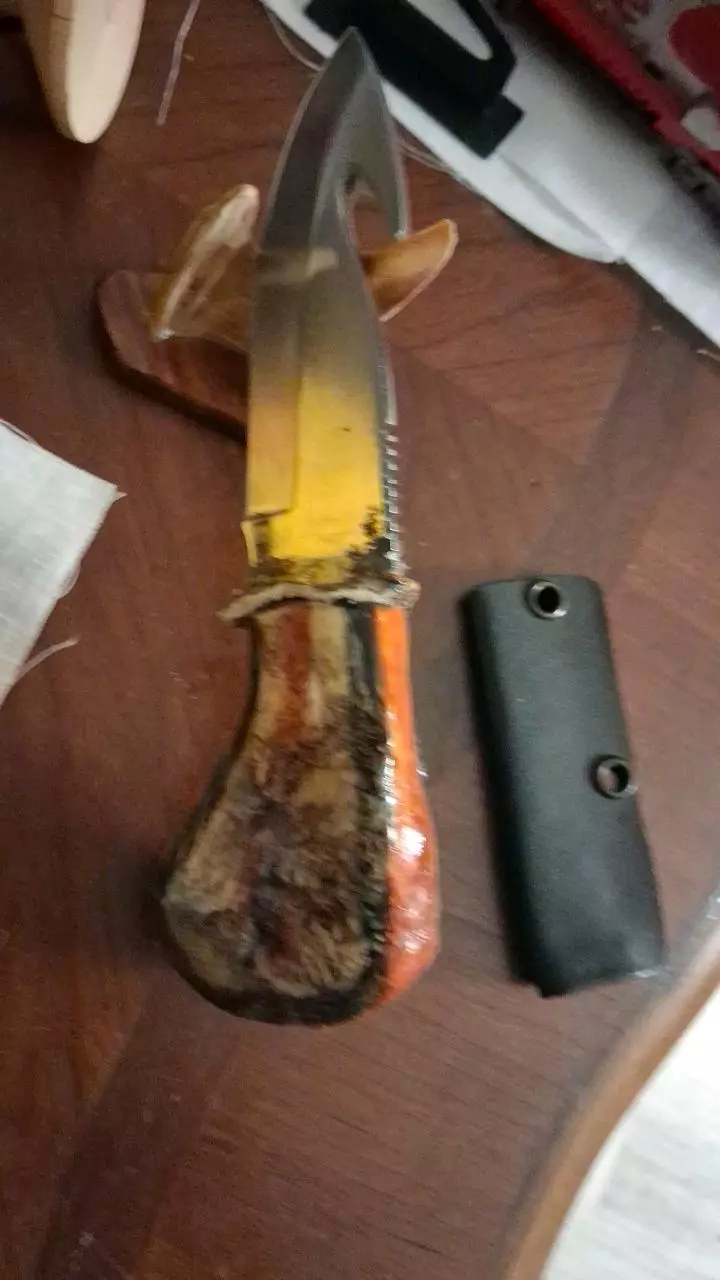 plant/Handmade  knife with alligator jaw-0