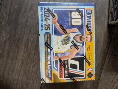 plant/15 CARD PACK- dronuss 2024 holiday edition - downtown chasing holiday edition sp-0-thumbnail