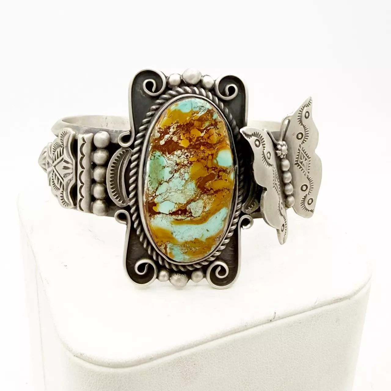 plant/Ronald Tom Royston Butterfly Cuff-0