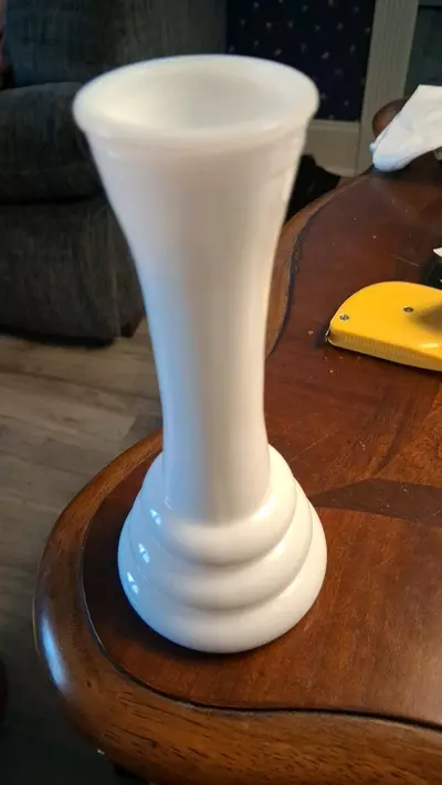 plant/Vintage Milk glass Vase 60's-0-thumbnail
