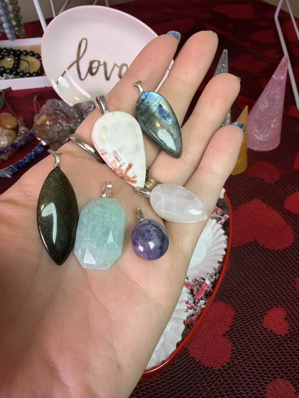 plant/6 piece Pendant heart candy box-1