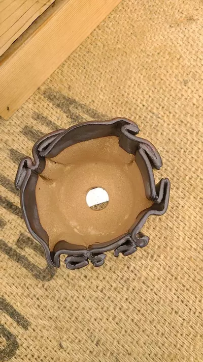 plant/Pot C3 - Eric pots-2-thumbnail