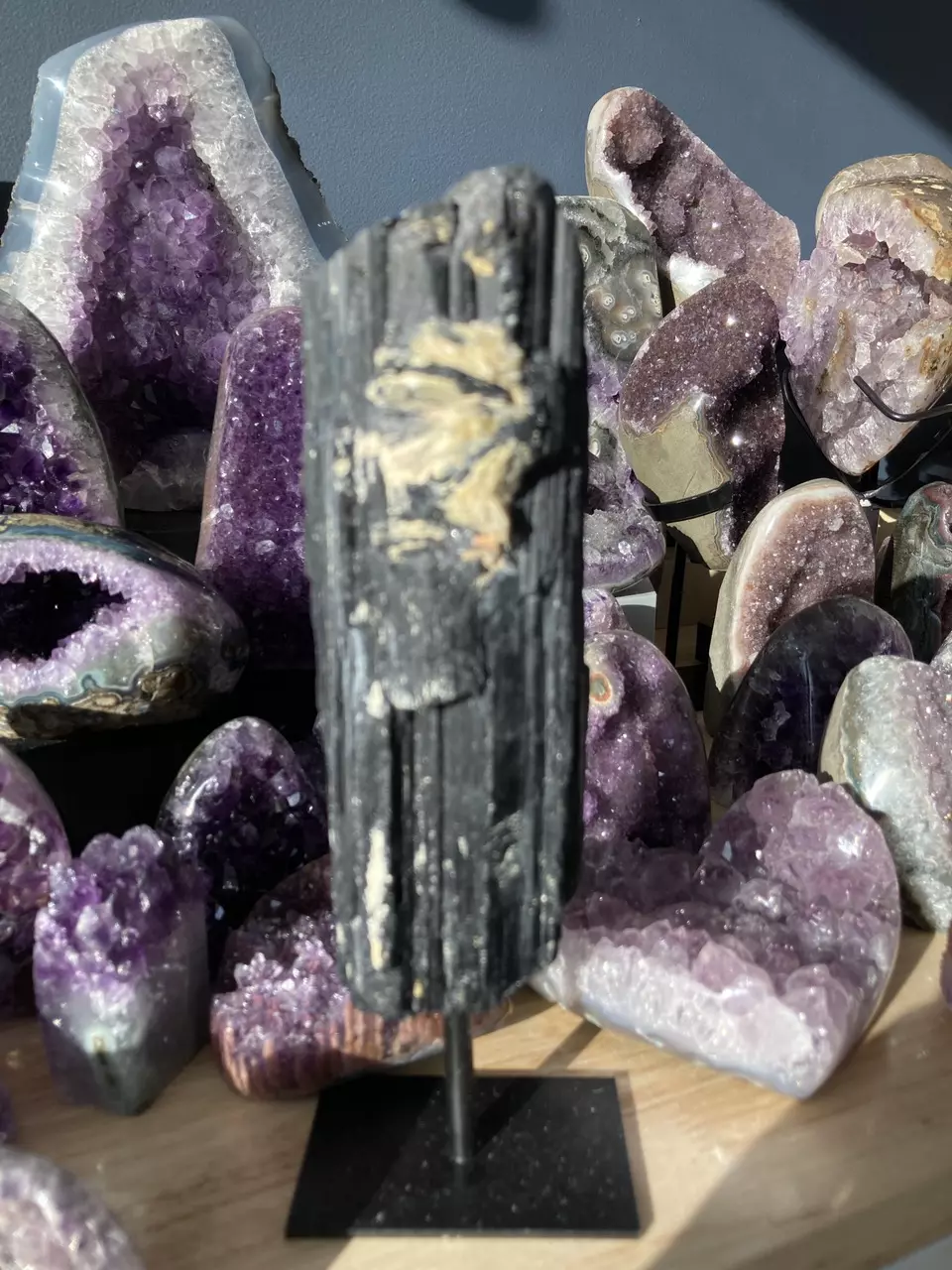 plant/Black tourmaline on stand-0