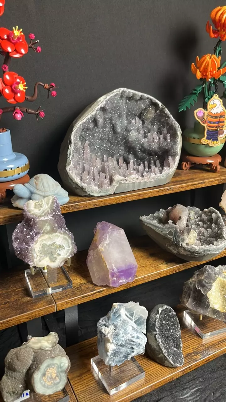 Crystals & Chill