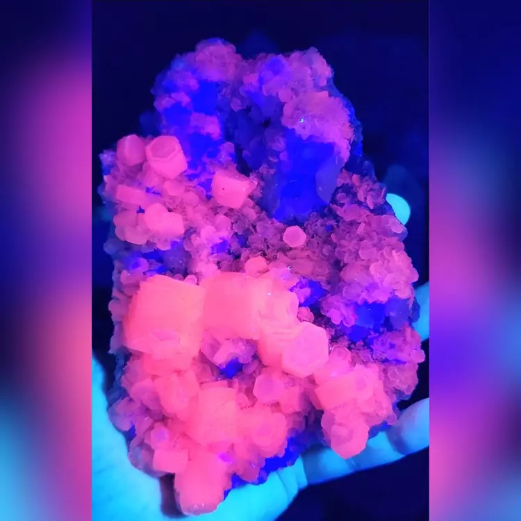 HQ Crystal Minerals ️