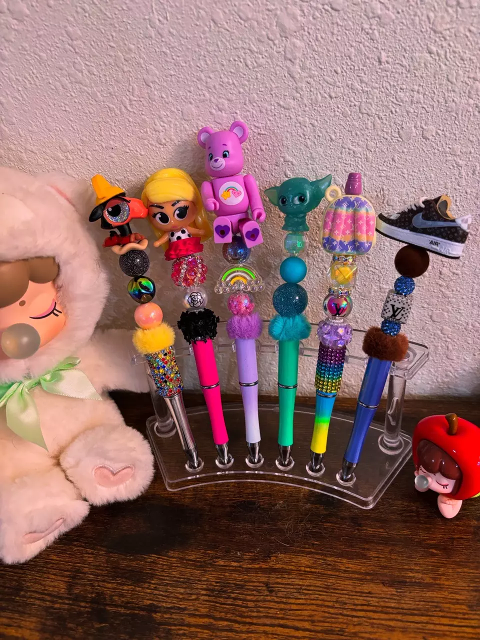 Hiiiii!!! Look at my pens yall! 💕☺️