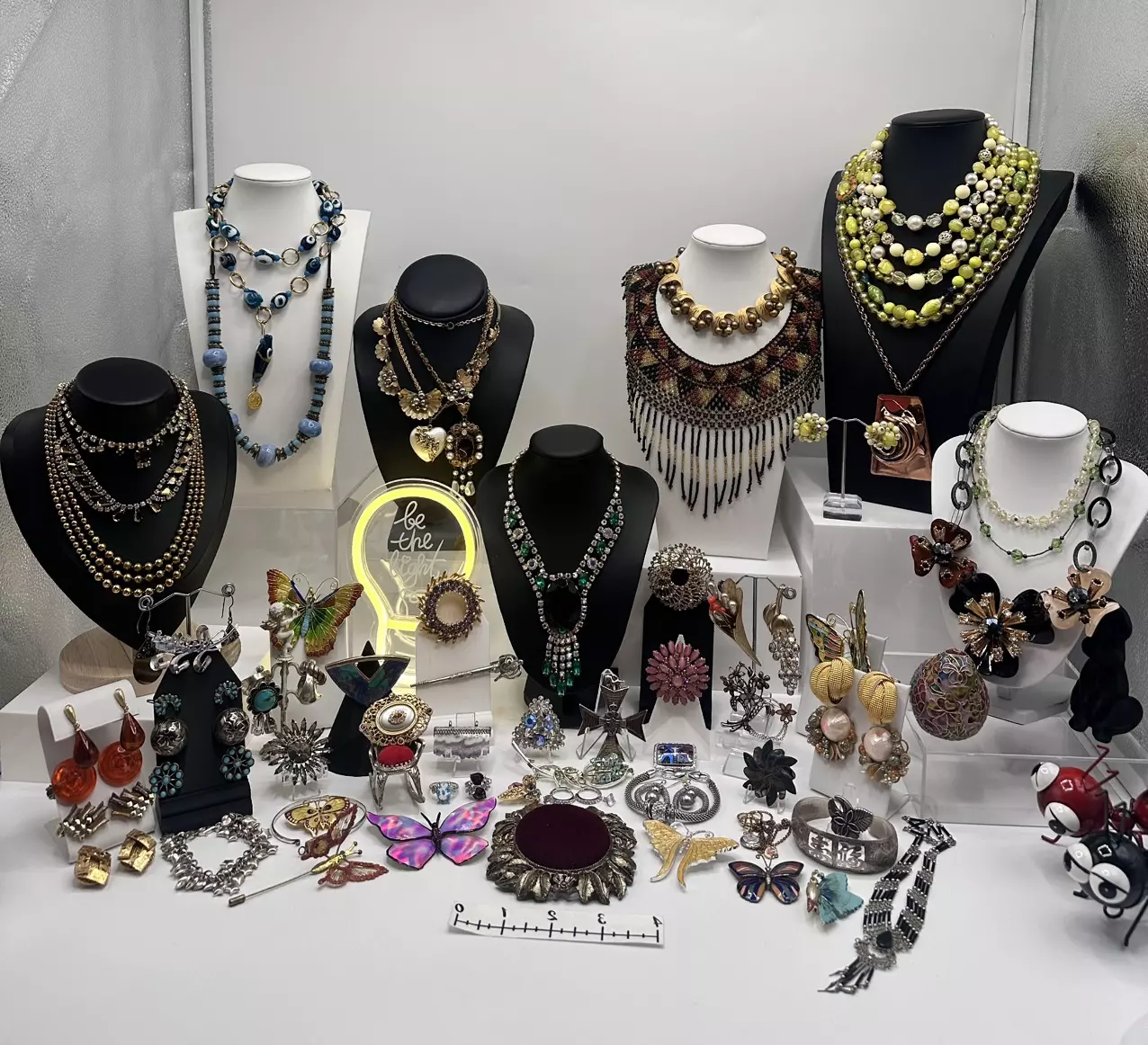 Wowthatblings Vintage Jewelry Show  - Come check it out‼️