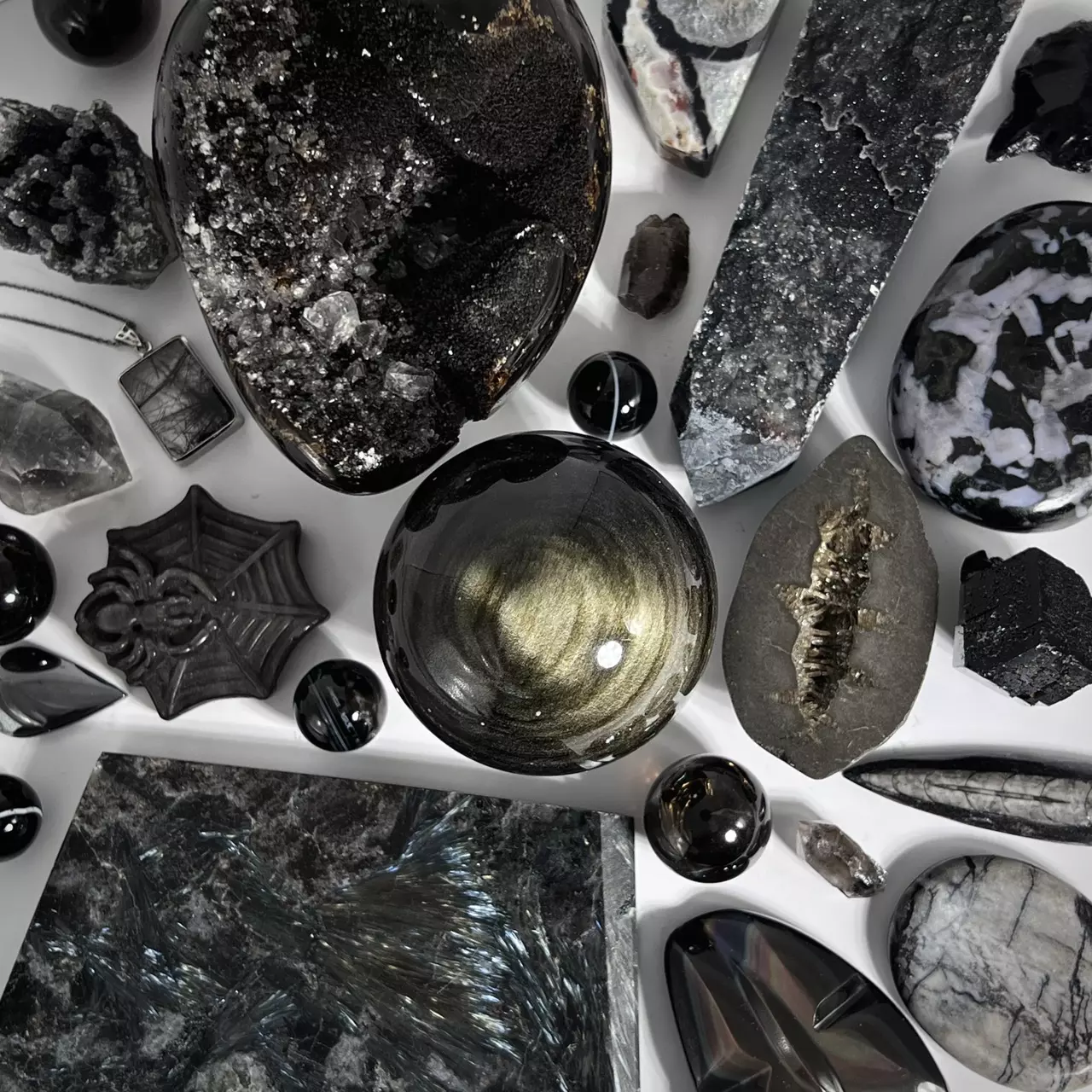 🤍 CRYSTALS, MINERALS, AND GEMS; OH MY  🤍