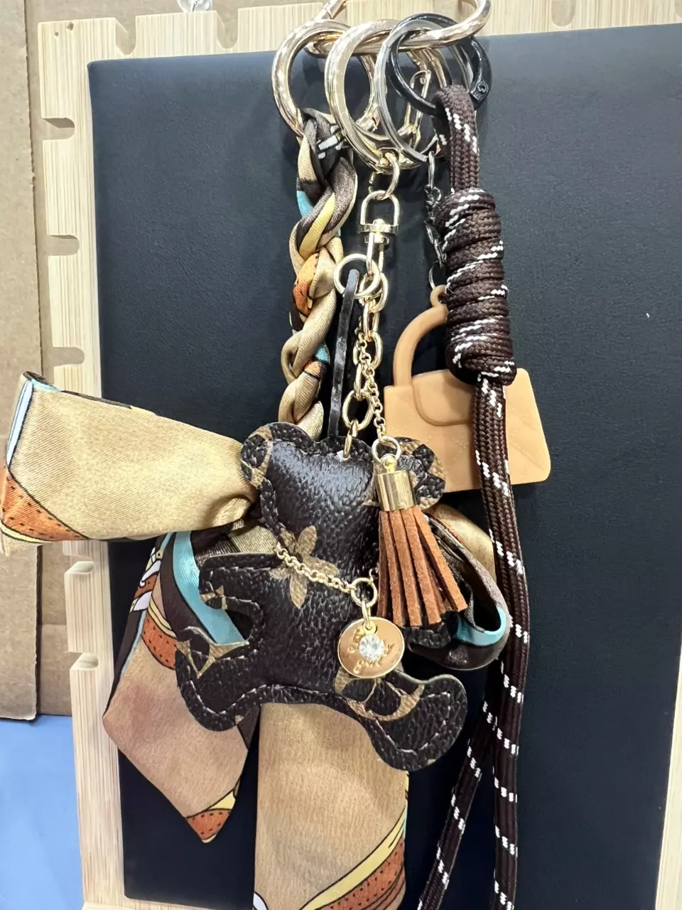 Junk Bag Charms-pens and Jewelry 💗