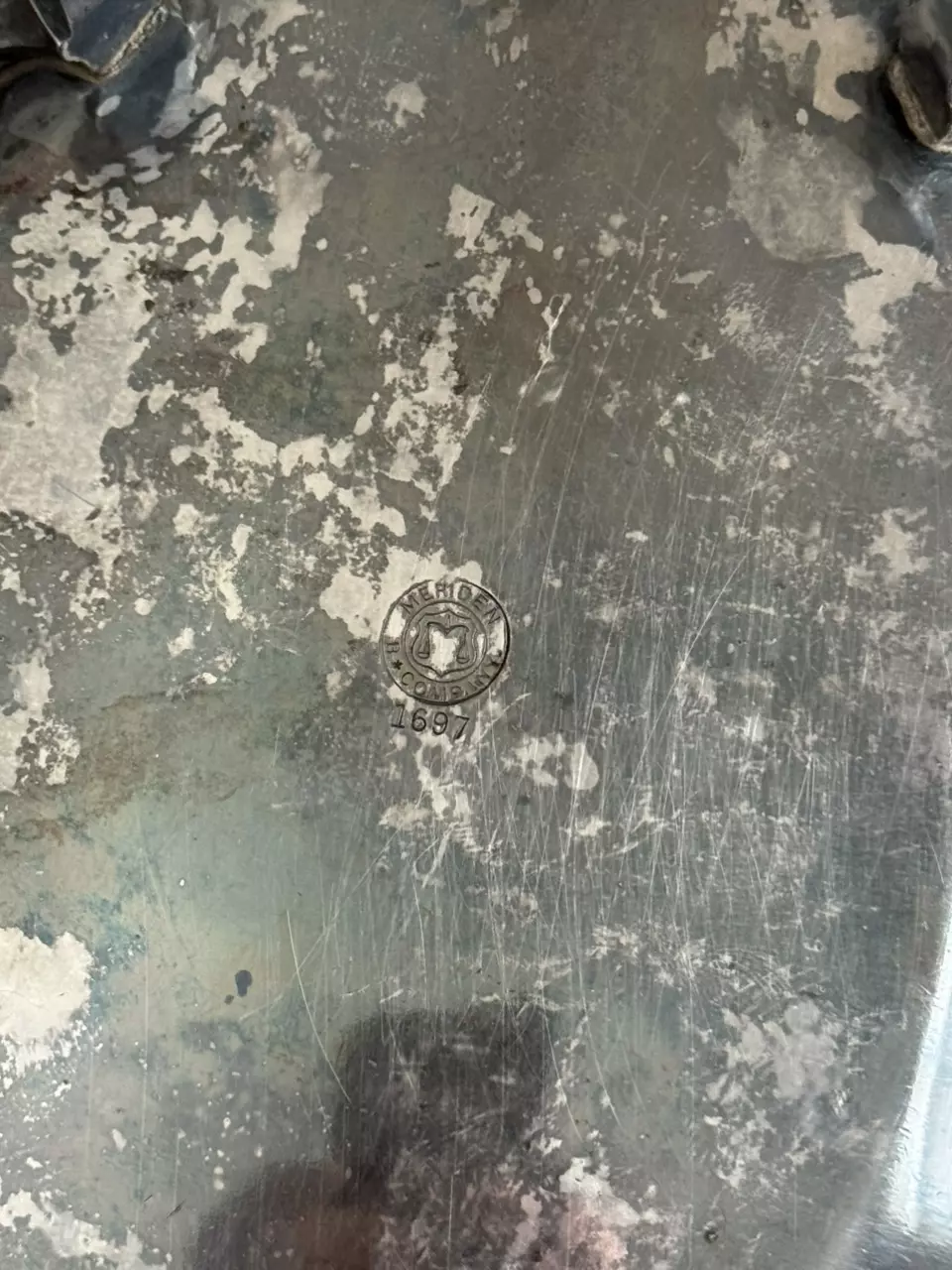 plant/Meriden B. Co. Brittania metal serving tray-5