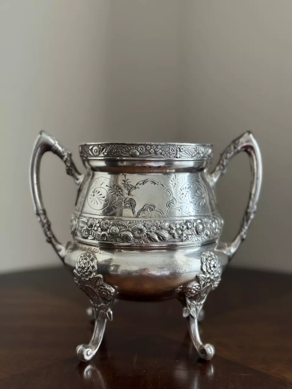 plant/Reed & Barton silver-plated sugar bowl-0