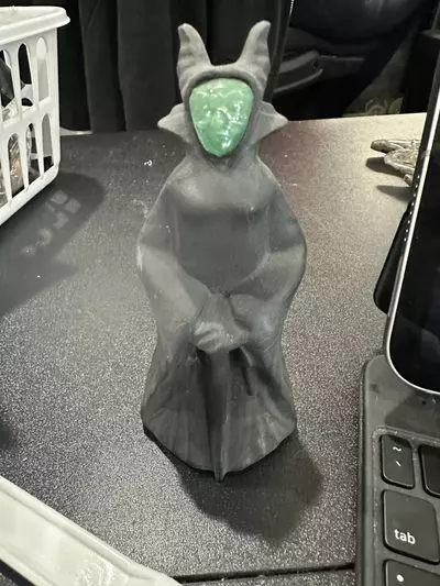 plant/Malicifent obsidian and green strawberry-0-thumbnail