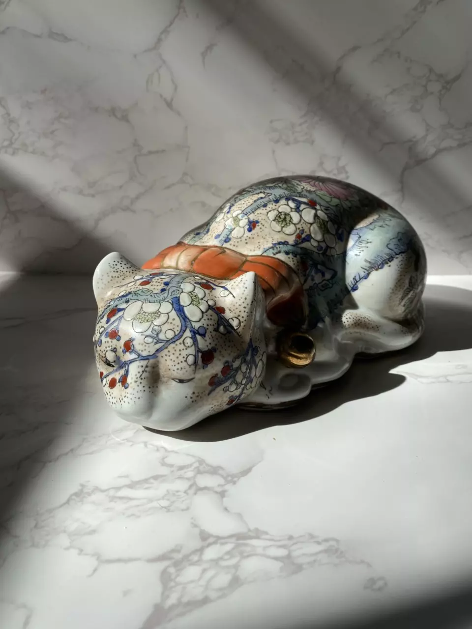plant/chinoiserie sleeping cat-0