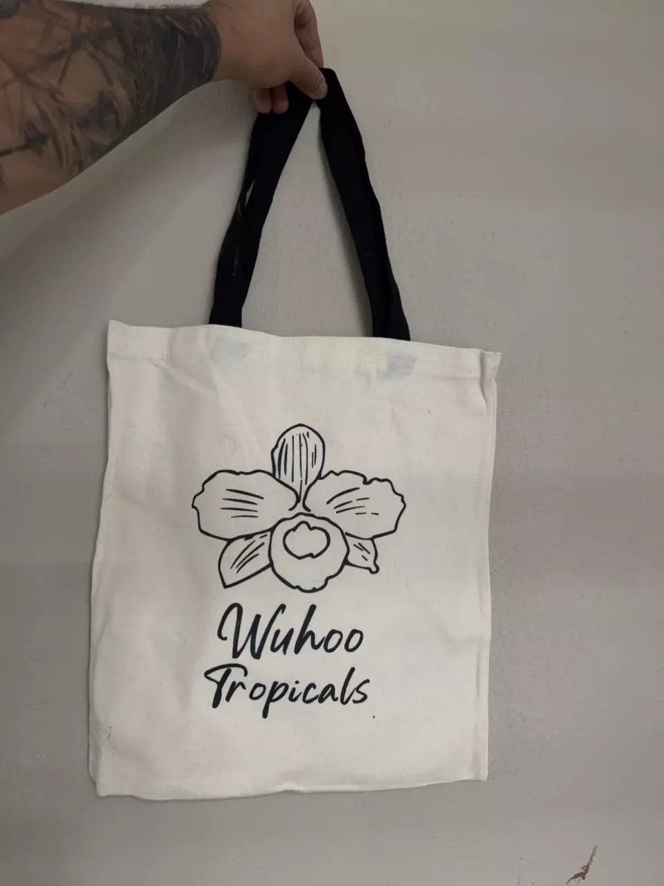 plant/Wuhoo’s white tote bag-0