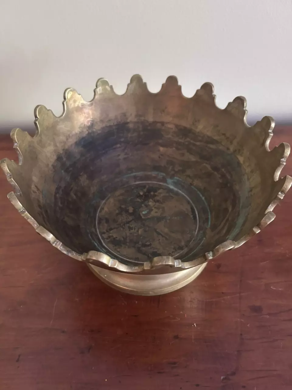 plant/Crown Style Brass Planter-1