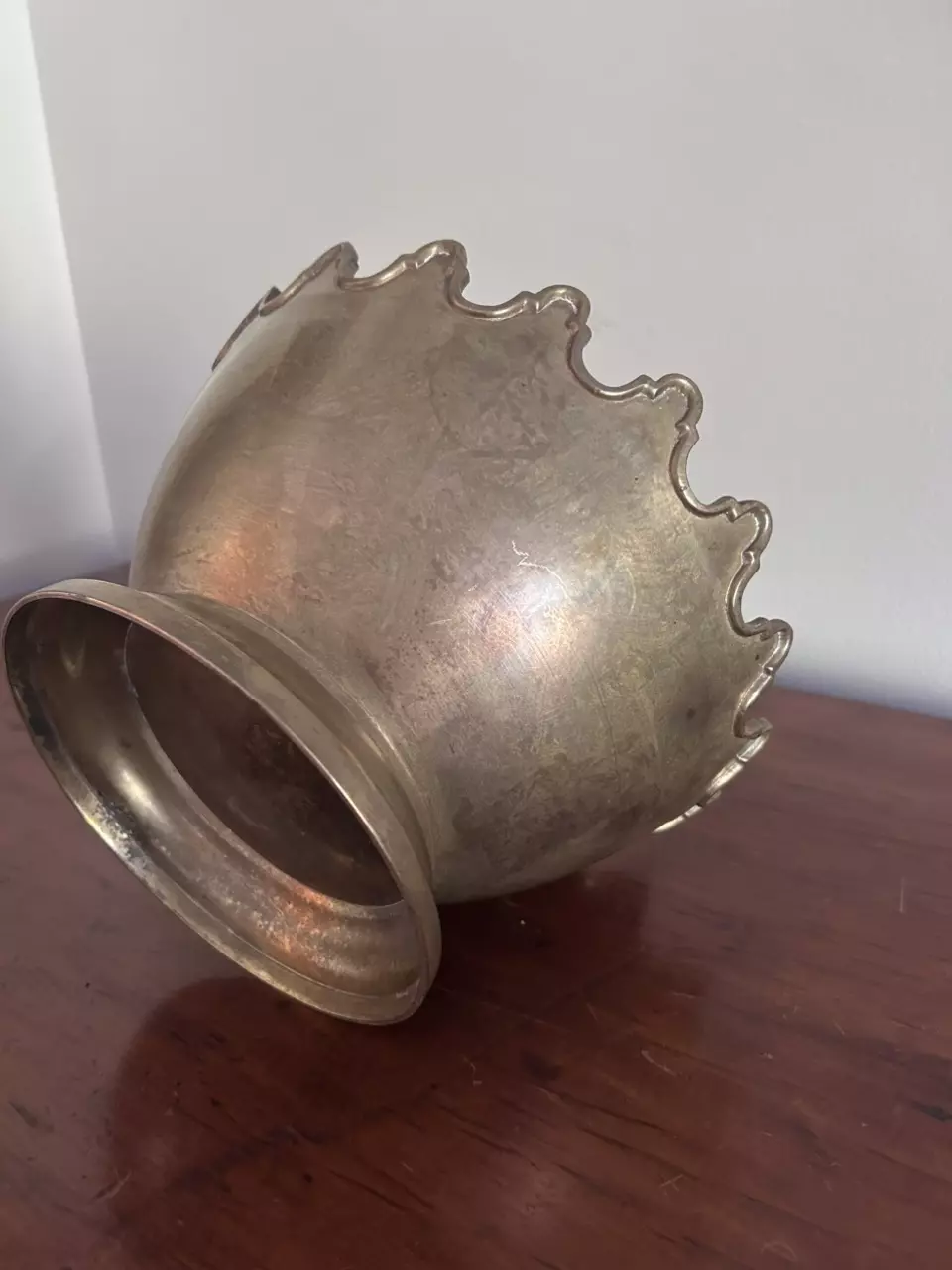 plant/Crown Style Brass Planter-4