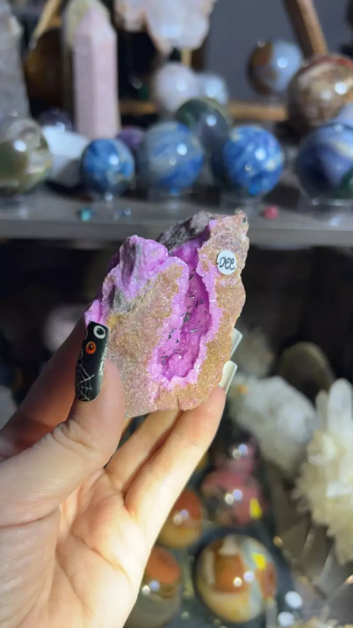plant/Cobaltoan Calcite-0