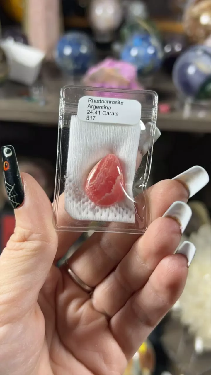 plant/Rhodochrosite Cab-0