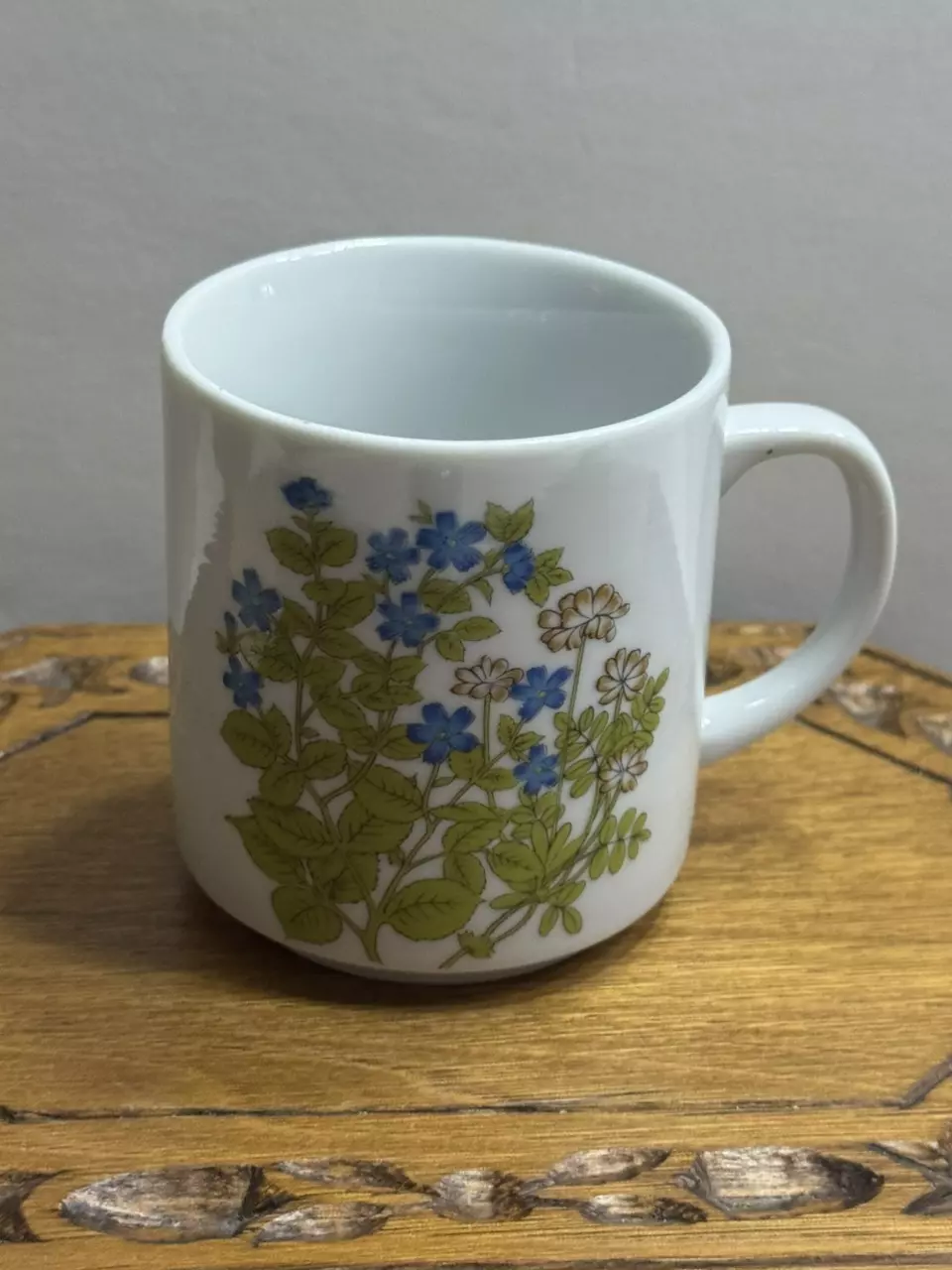 plant/Forget Me Not flower mug-0