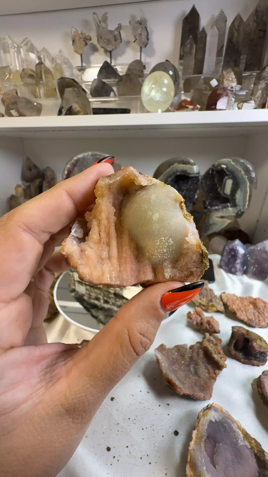 plant/O8.113 Pink Chalcedony from Morocco-0