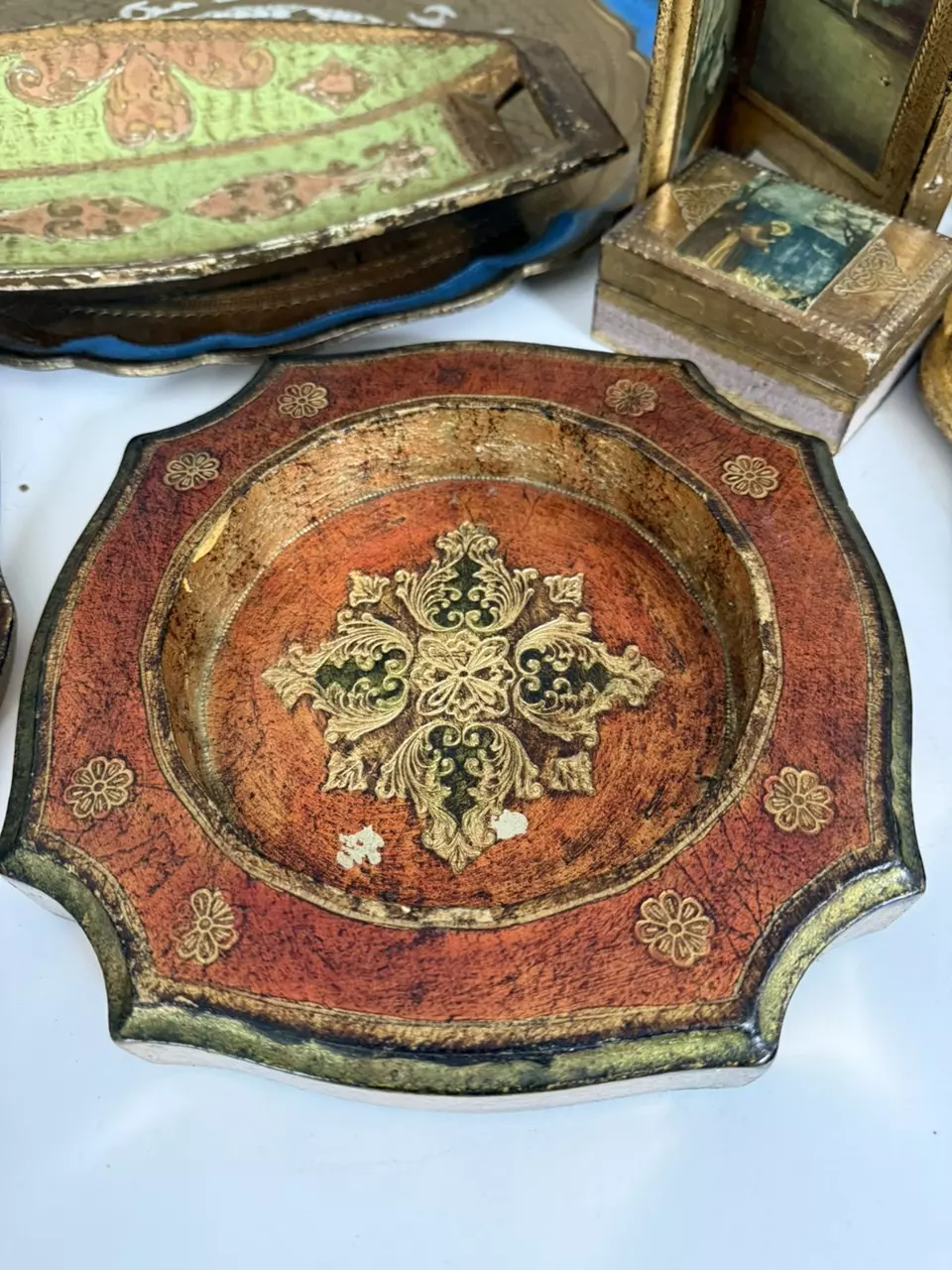 plant/Florentine decorative bowl-0