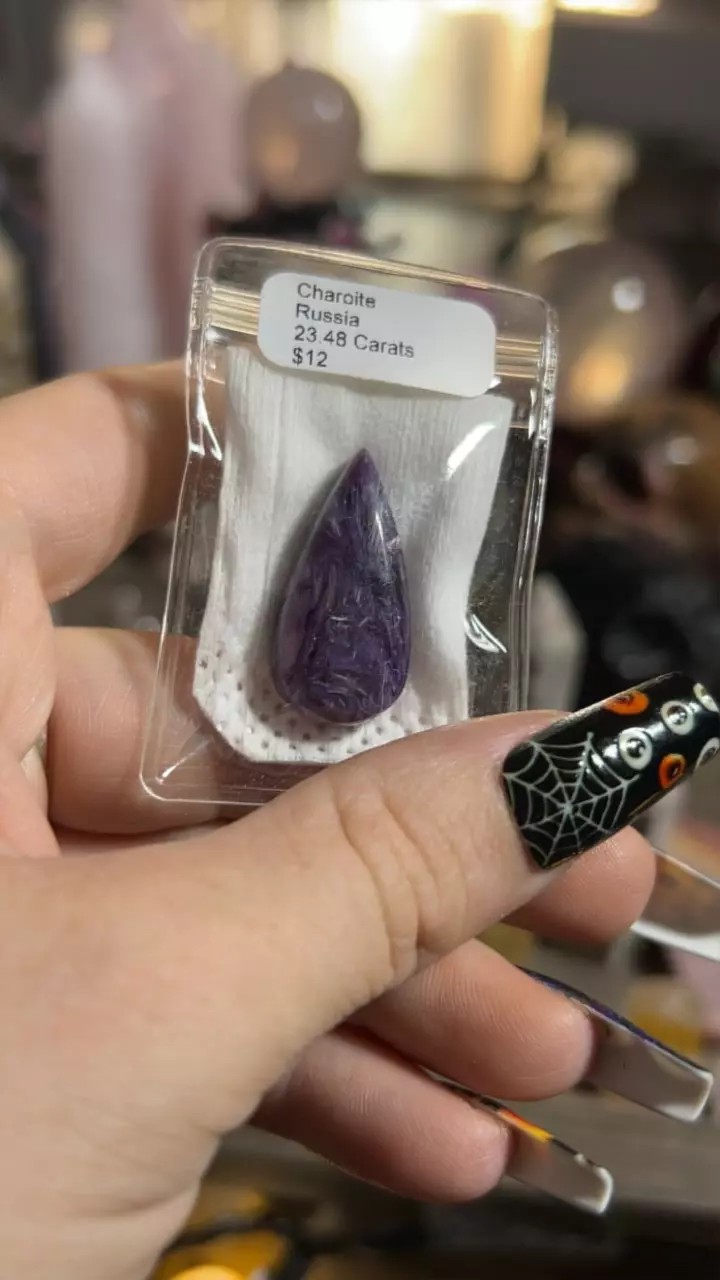 plant/Charoite Cab-0