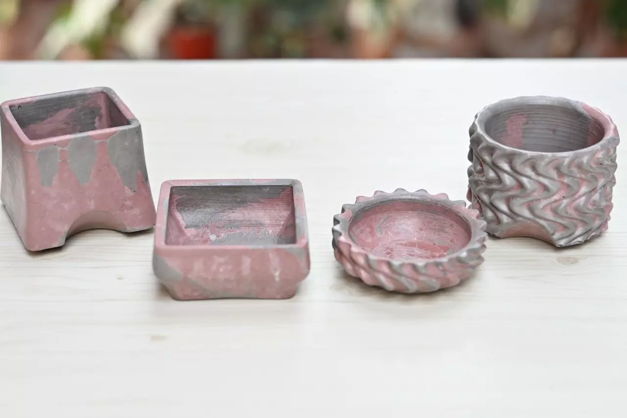 plant/Mini 2.5” Self Watering Set Moody Plum-1