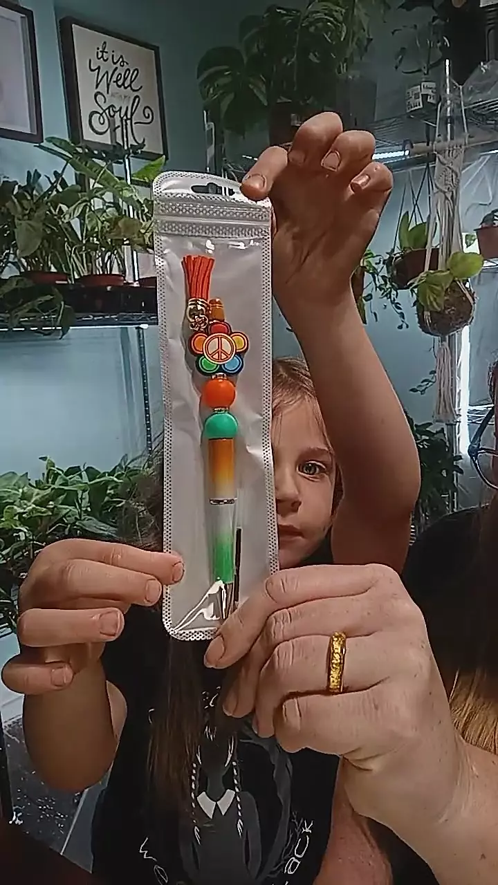 plant/peace flower pen-0