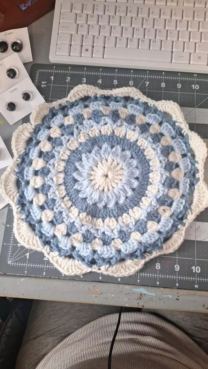 plant/Crochet Doily-0