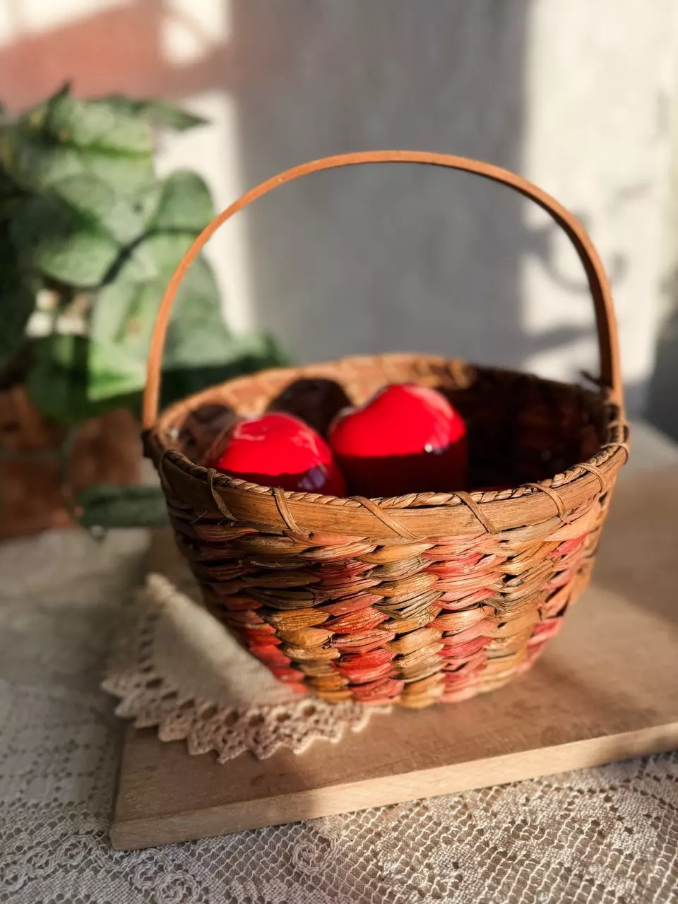 plant/Red and brown basket with handle-0