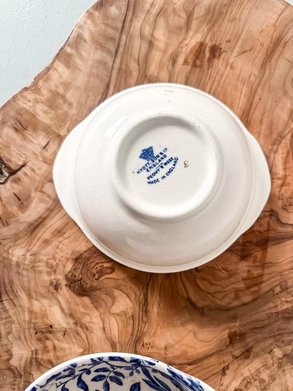 plant/Vintage Myott pinch bowls-2