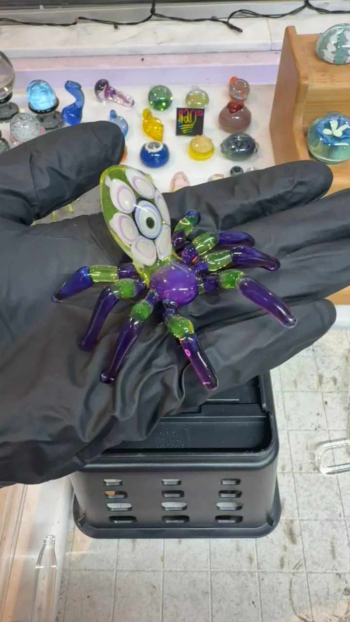 plant/Forbidden Spider UV-0