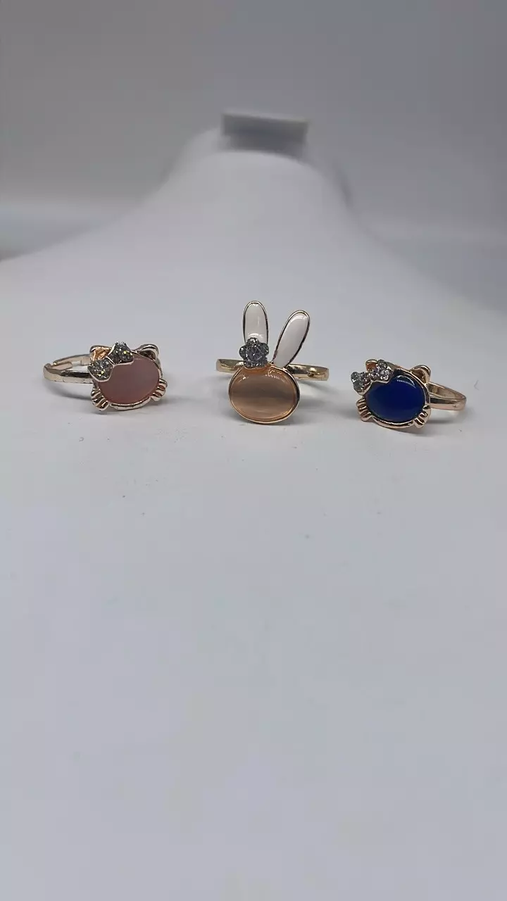 plant/gold tone costume fun girls rings-0