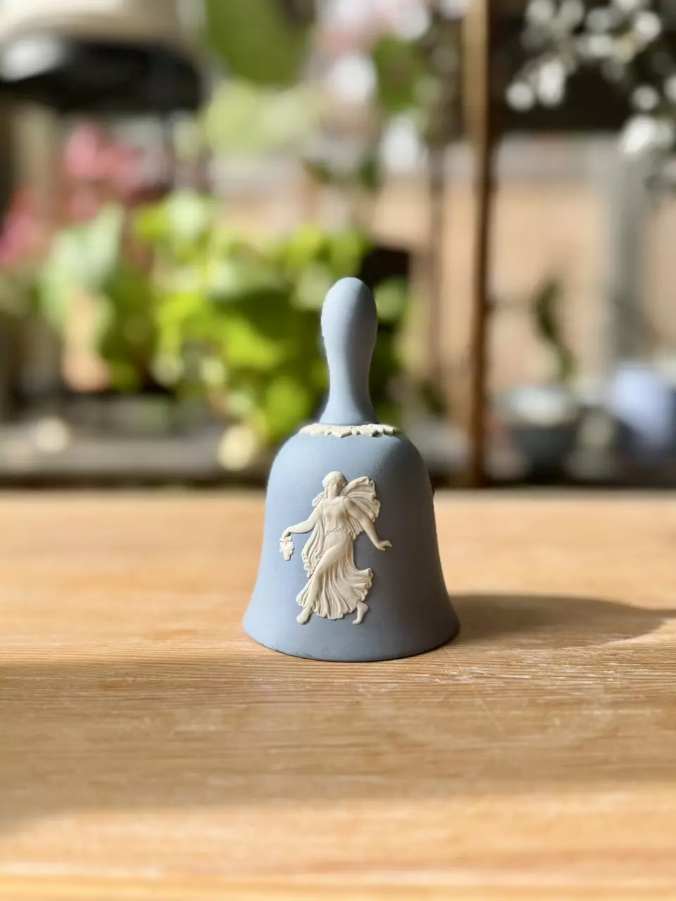 plant/Bell - Dancing Hour-0