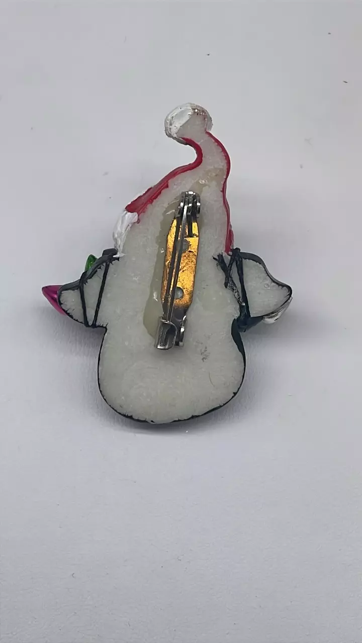 plant/Vtg penguin brooch-1