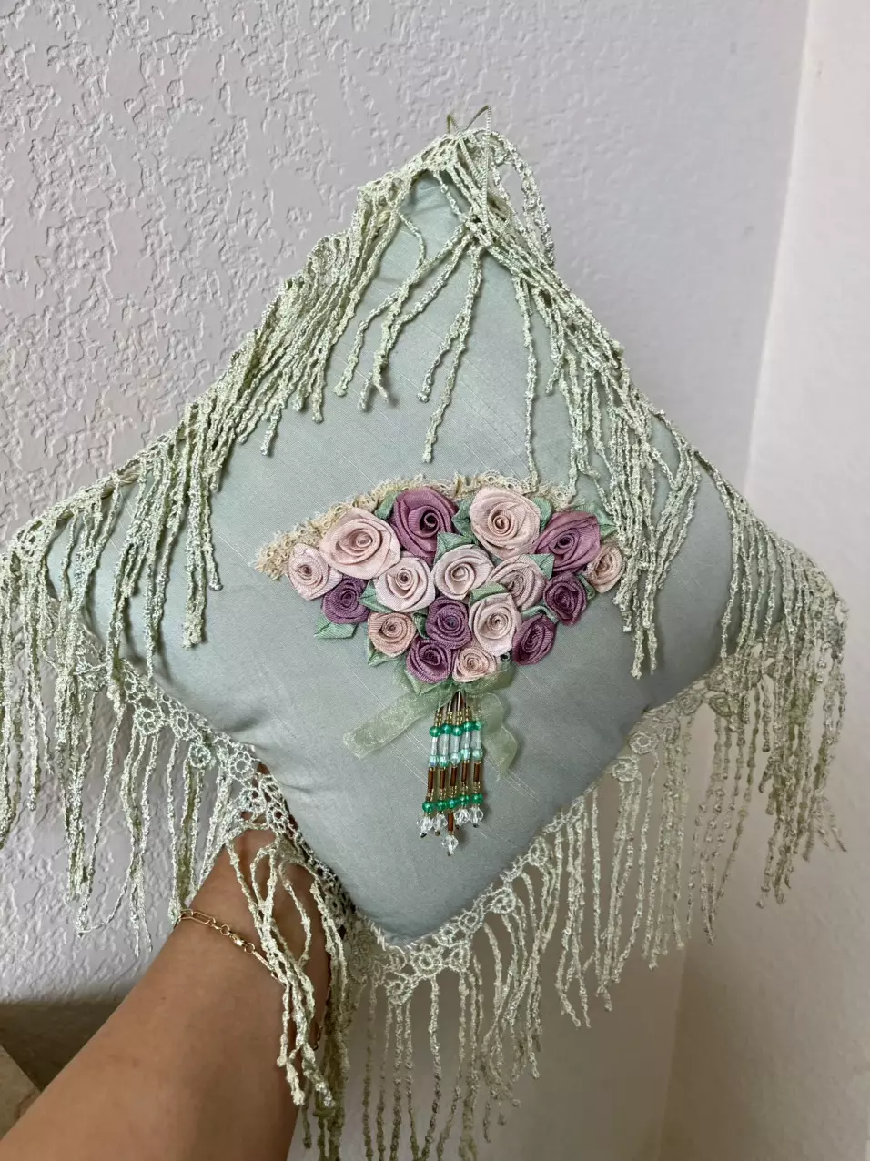 plant/Vintage Victorian style hanging vintage pillow silk rossettes.-0