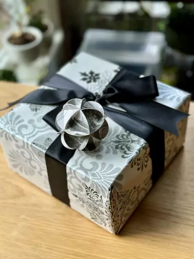 plant/Handmade ornaments/gift toppers - seller’s choice-4-thumbnail